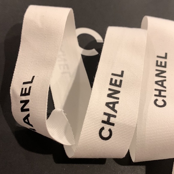Chanel white ribbon - Picture 5 of 5